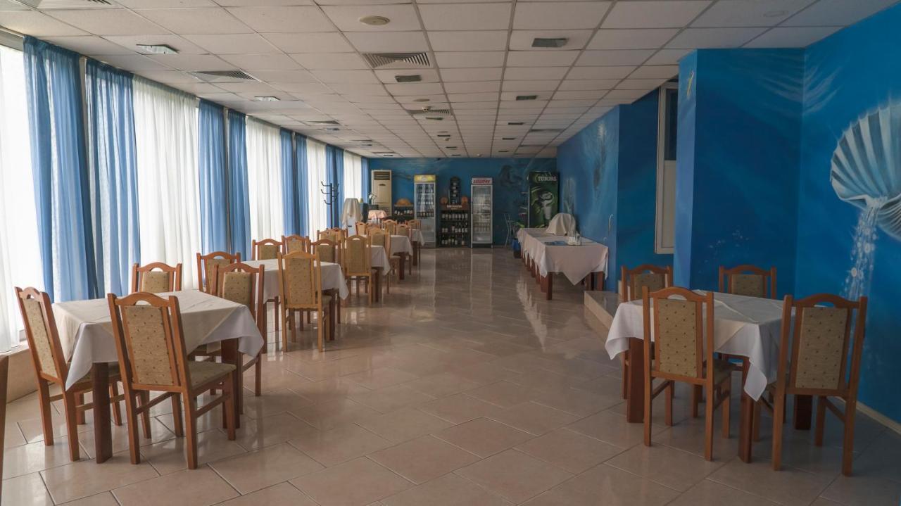 Park Hotel Persey فارنا المظهر الخارجي الصورة
