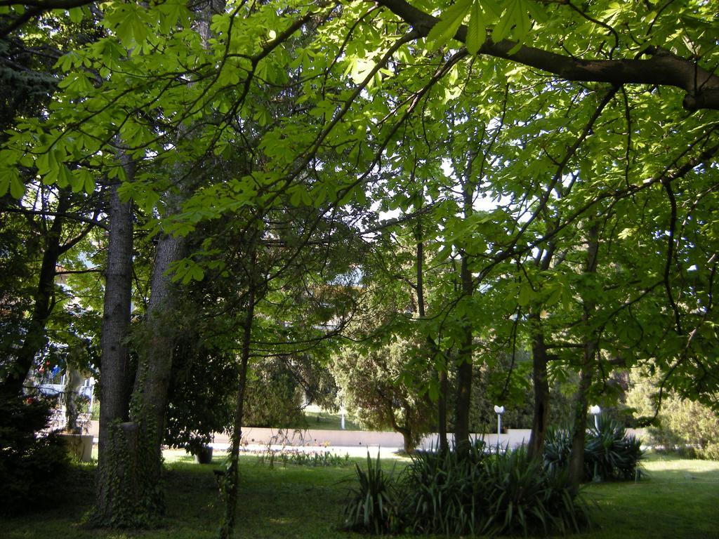 Park Hotel Persey فارنا المظهر الخارجي الصورة